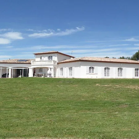 Villa 342 M2 Classee 4 Etoiles Sur 1 Ha - Provence