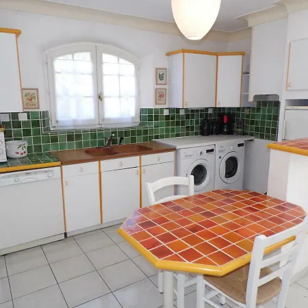 Villa 342 M2 Classee 4 Etoiles Sur 1 Ha - Provence Besse-sur-Issole