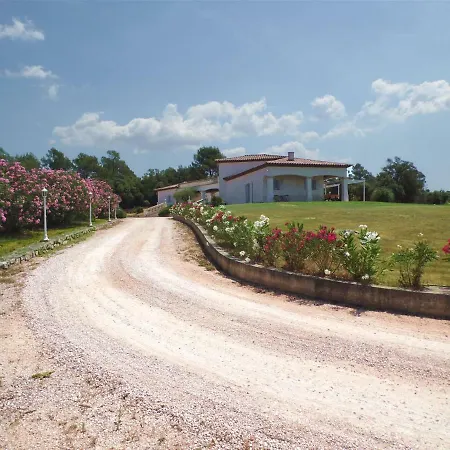 342 M2 Classee 4 Etoiles Sur 1 Ha - Provence Villa *